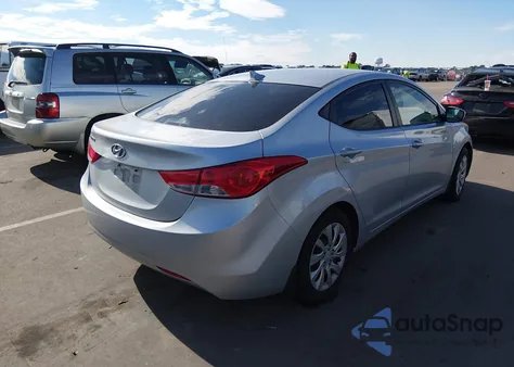 2013 Hyundai Elantra Gls/Limited z USA, uszkodzony, nr VIN 5NPDH4AE0DH161128